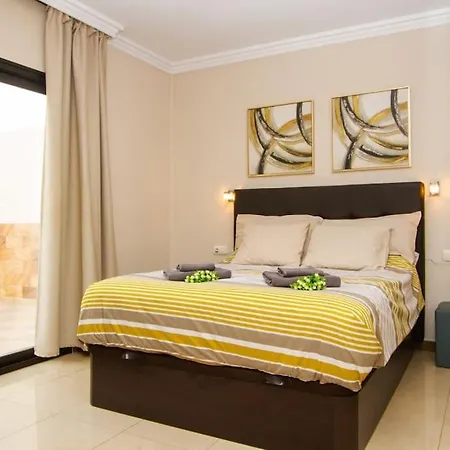 Daire Riviera Park 2b, 2 Bed *