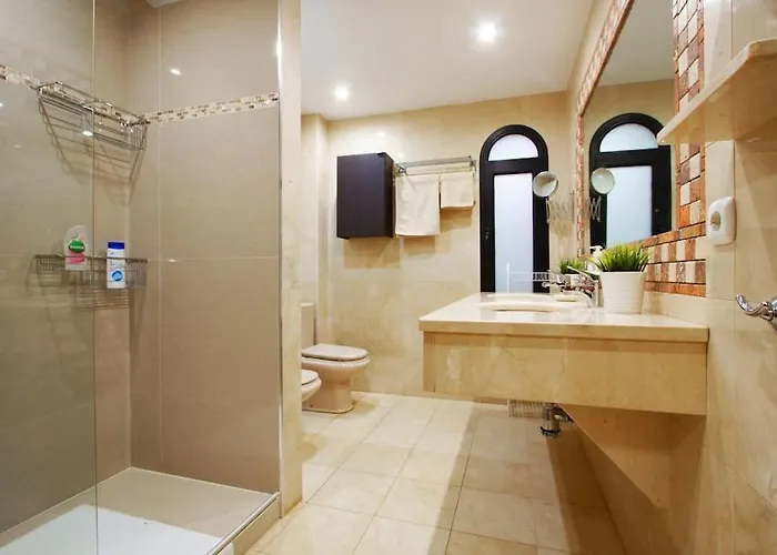 Riviera Park 2b, 2 Bed 公寓 *