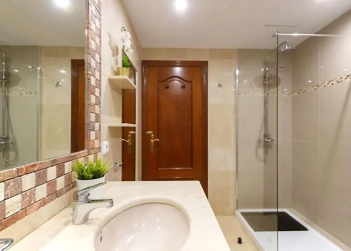 Riviera Park 2b, 2 Bed 卡门港