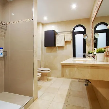 Riviera Park 2b, 2 Bed Appartamento *